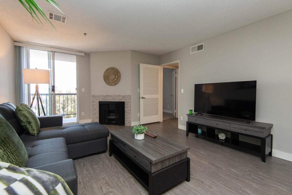 Appartamento Cozy One Bedroom With Rooftop Pool And Hollywood Sign View *