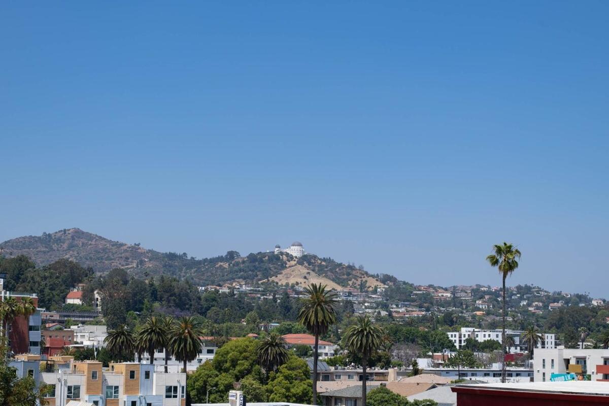 Appartamento Cozy One Bedroom With Rooftop Pool And Hollywood Sign View Los Angeles